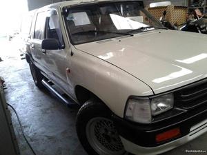 Toyota Hilux cabine dupla Novembro/91 - à venda - Pick-up/