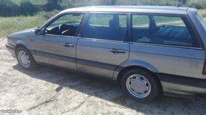 VW Passat 1.6 td variante Agosto/93 - à venda - Ligeiros