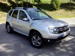 Dacia Duster  CV Prestige Junho/14 - à venda -