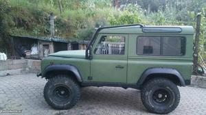 Land Rover Defender td5 Junho/01 - à venda - Pick-up/