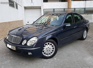 Mercedes-Benz E 220 CDI kms Fevereiro/04 - à venda -