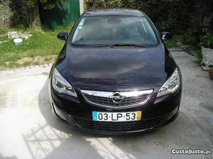 Opel Astra CDTI 125CV Abril/11 - à venda - Ligeiros