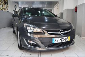 Opel Astra ST 1.7 CDTi Cosmo Agosto/13 - à venda - Ligeiros