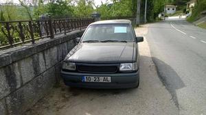 Opel Corsa  Agosto/92 - à venda - Ligeiros Passageiros,