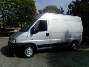 Peugeot Boxer 2.0 HDI Setembro/04 - à venda - Comerciais /