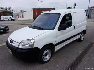 Peugeot Partner 1.9 diesel A/C Dezembro/03 - à venda -