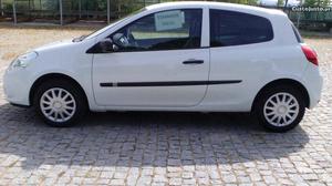 Renault Clio 1.5 dci de  Julho/10 - à venda - Ligeiros