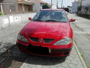 Renault Mégane 1.9d Dezembro/00 - à venda - Ligeiros