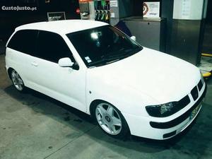 Seat Ibiza 6k3 tdi sport Fevereiro/00 - à venda -