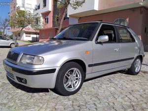 Skoda Felicia 1.9D - Van Dezembro/00 - à venda - Comerciais