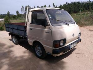 Toyota HiAce 2.4 d Dezembro/82 - à venda - Pick-up/