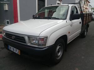 Toyota Hilux  Abril/00 - à venda - Ligeiros