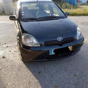 Toyota Yaris 1.0 luna 5p troco Maio/02 - à venda - Ligeiros