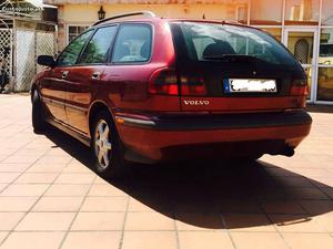 Volvo V40 Carrinha Dezembro/96 - à venda - Ligeiros