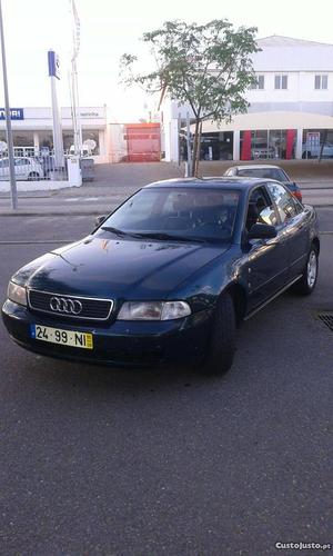 Audi A4 b5 Setembro/95 - à venda - Ligeiros Passageiros,