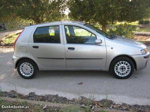 Fiat Punto 1.9 Jtd Diesel 5 lug Novembro/01 - à venda -