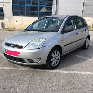 Ford Fiesta tdci Março/08 - à venda - Ligeiros