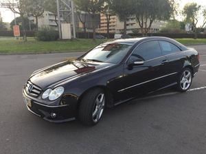 Mercedes-Benz CLK 220 cdi Março/08 - à venda -