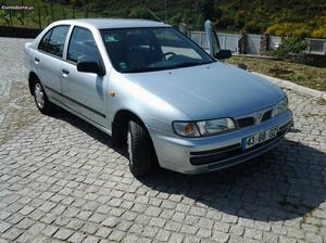 Nissan Almera N15 Julho/96 - à venda - Ligeiros