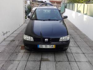 Seat Ibiza 6Kv 5P Janeiro/02 - à venda - Ligeiros