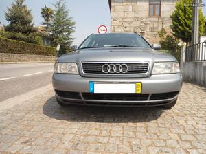 Audi A4 1.9 tdi110cv Agosto/98 - à venda - Ligeiros