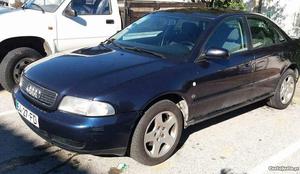 Audi A4 tdi Abril/95 - à venda - Ligeiros Passageiros,