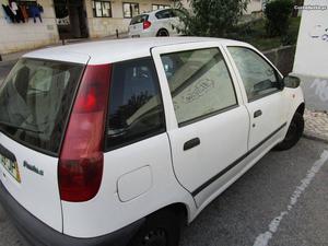 Fiat Punto passageiros Fevereiro/98 - à venda - Ligeiros