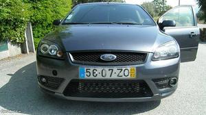 Ford Focus 1.6tdci 109cv Fevereiro/05 - à venda - Ligeiros