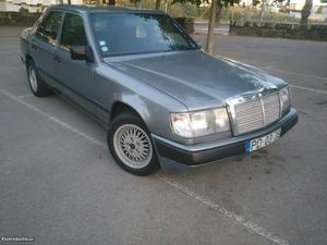 Mercedes-Benz E 250 W124 Março/89 - à venda - Ligeiros