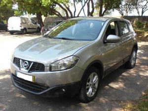 Nissan Qashqai 2.0 Teckna Maio/10 - à venda - Ligeiros