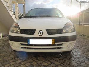 Renault Clio 1.5 DCI Maio/02 - à venda - Comerciais / Van,