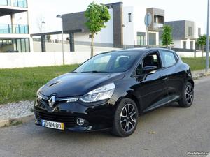 Renault Clio Tce Dynamique S Agosto/15 - à venda - Ligeiros