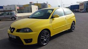 Seat Ibiza 1.9 tdi 130 cv Outubro/02 - à venda - Ligeiros