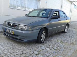 Seat Toledo 1.9 tdi Fevereiro/98 - à venda - Ligeiros