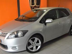 Toyota Auris 1.4 D-4D SPORT