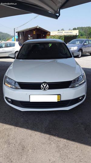 VW Jetta 1.6tdi Maio/12 - à venda - Ligeiros Passageiros,