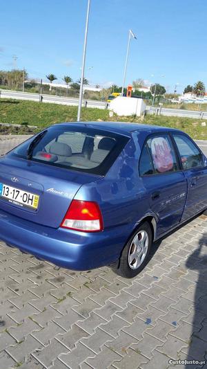 Hyundai Accent 1.3 GLS Outubro/99 - à venda - Ligeiros