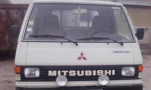 Mitsubishi L300 L 300-L039 PYZLEA Dezembro/90 - à venda -