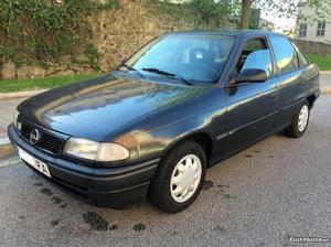 Opel Astra 1.4i GL Março/95 - à venda - Ligeiros