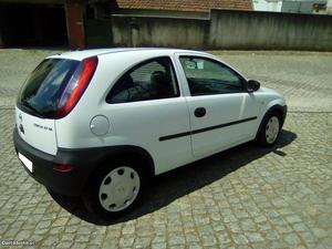 Opel Corsa Van 1.7 DI NACIONAL Maio/01 - à venda - Ligeiros