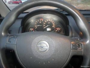 Opel Corsa corsa c comercial Agosto/03 - à venda - Ligeiros