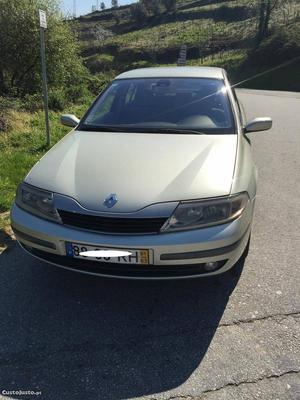 Renault Laguna privilége Março/01 - à venda - Ligeiros