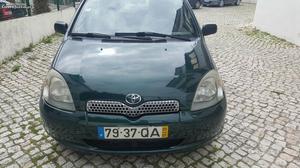 Toyota Yaris 1.0 Junho/00 - à venda - Ligeiros Passageiros,