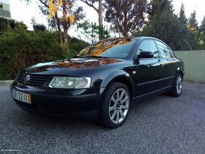 VW Passat 1.6 Confortline Maio/97 - à venda - Ligeiros
