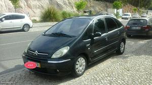 Citroën Picasso s Março/05 - à venda - Monovolume / SUV,