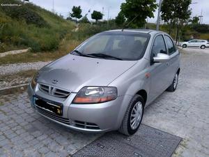 Daewoo Kalos 1.4 Janeiro/04 - à venda - Ligeiros