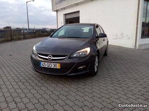 Opel Astra 1.3 CDTi Julho/15 - à venda - Ligeiros