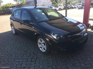 Opel Astra 1.7tdci cosmos Setembro/05 - à venda - Ligeiros