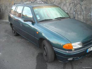 Opel Astra  v Março/95 - à venda - Ligeiros