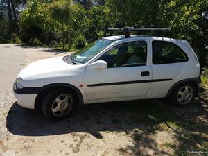 Opel Corsa 1.7 D Novembro/99 - à venda - Comerciais / Van,